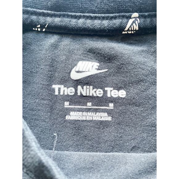 Boy's Black and White Nike Logo T-shirt Size Medium - Picture 2 of 4